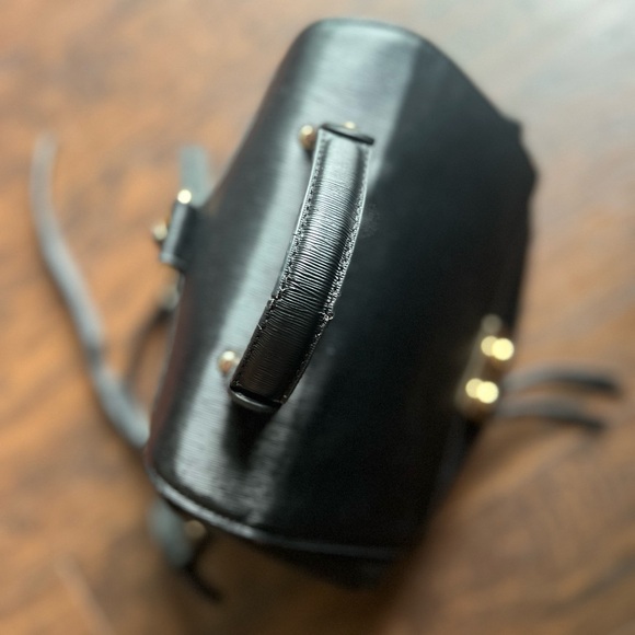 ZARA Convertible Backpack/Purse Bag Hard Shell Black with Gold Hardware - Picture 11 of 12